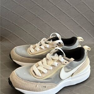 Nike Boy's Waffle One (Little Kid) 11C